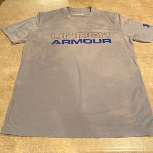 Mens Under Armour T-shirt size small